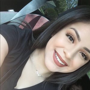 Meet your Posher, Jacqueline